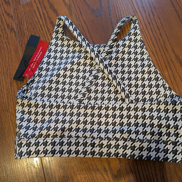 Carbon38 Black White Houndstooth Jacquard Sports Bra Workout Active Med Top NEW - Picture 2 of 4
